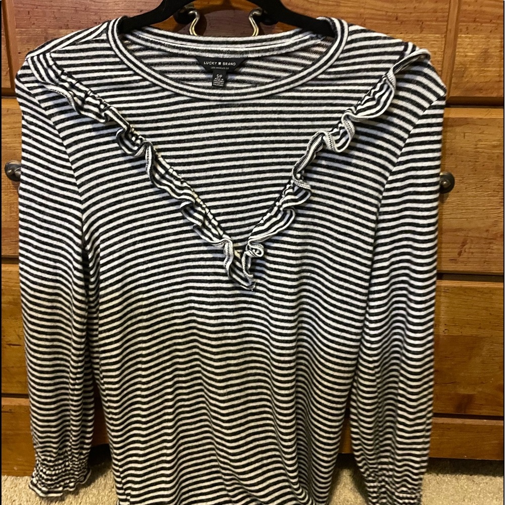Lucky brand size small sweater